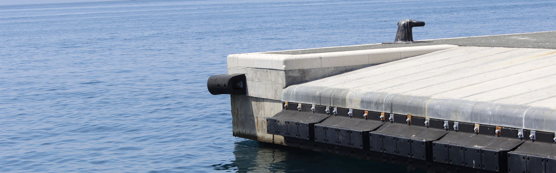 Док морской оборудование